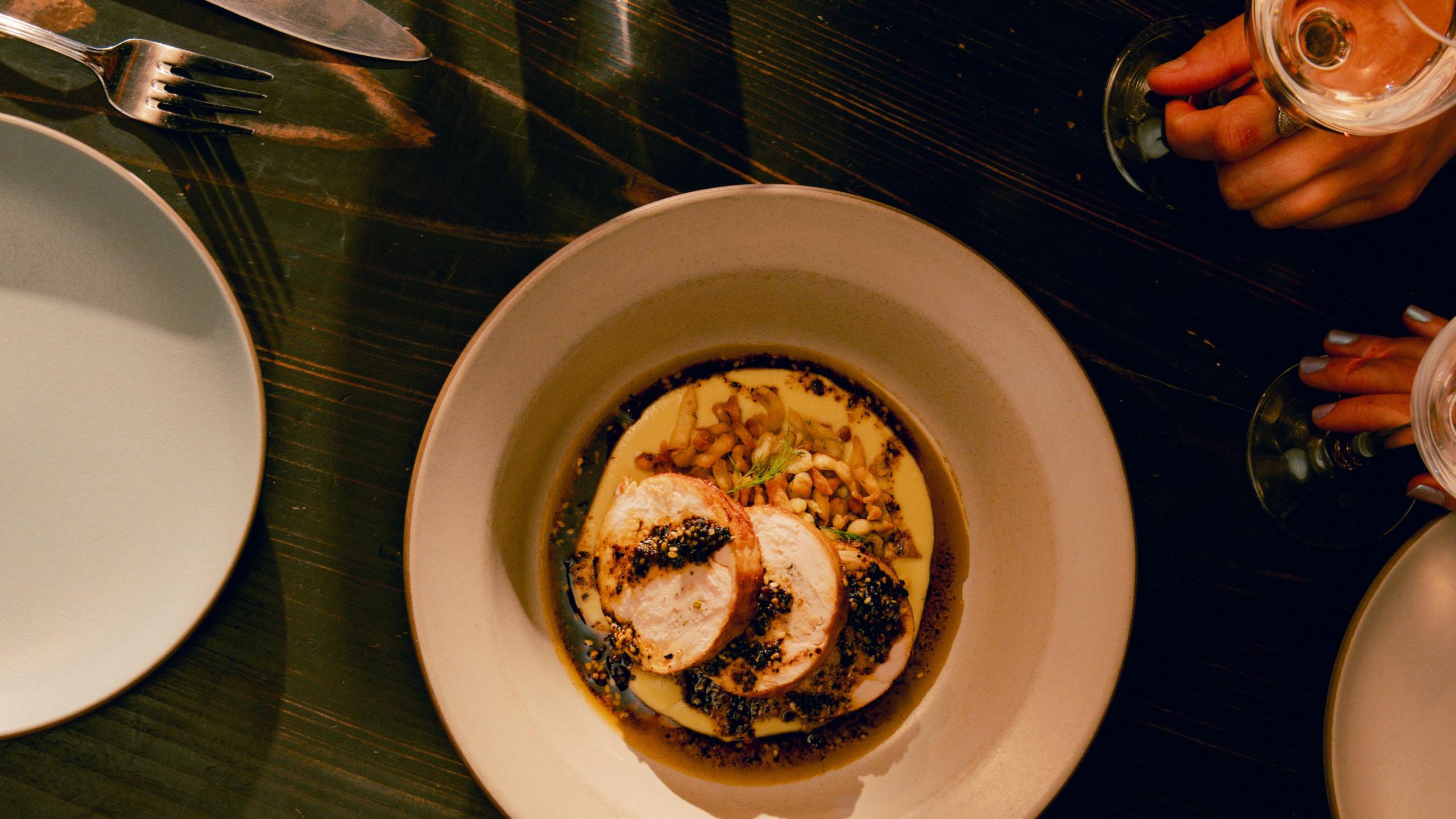 michael-tucker-OgzIlMZIf8s-unsplash